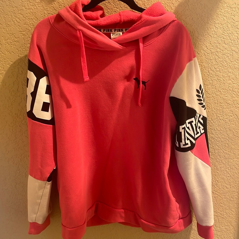 Women’s PINK bright pink hoodie size large with logo and front pockets